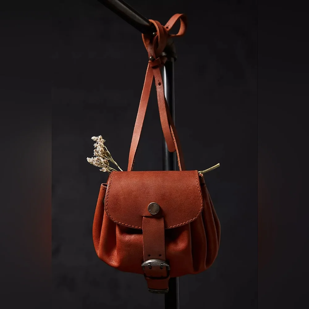 Free People We The Free Comeback Crossbody/Sap - Picture 3 of 16